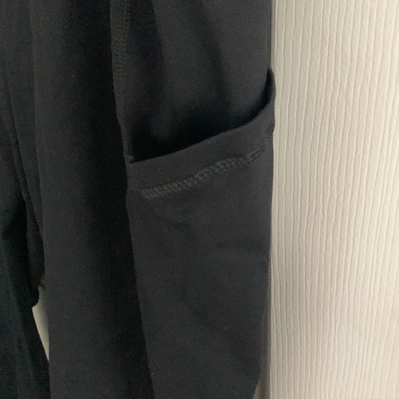 Torrid 3X Performance Core Capri Active Legging With Side Pockets Plus Size - Picture 3 of 6